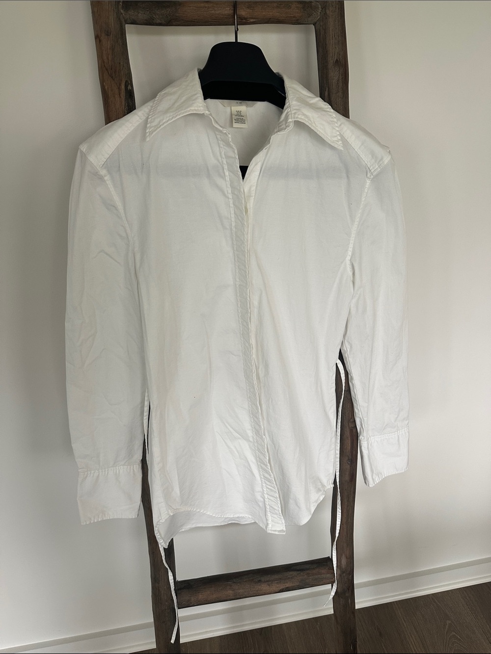 H&M Classic White Button-Down Shirt XS - Picture 5 of 10